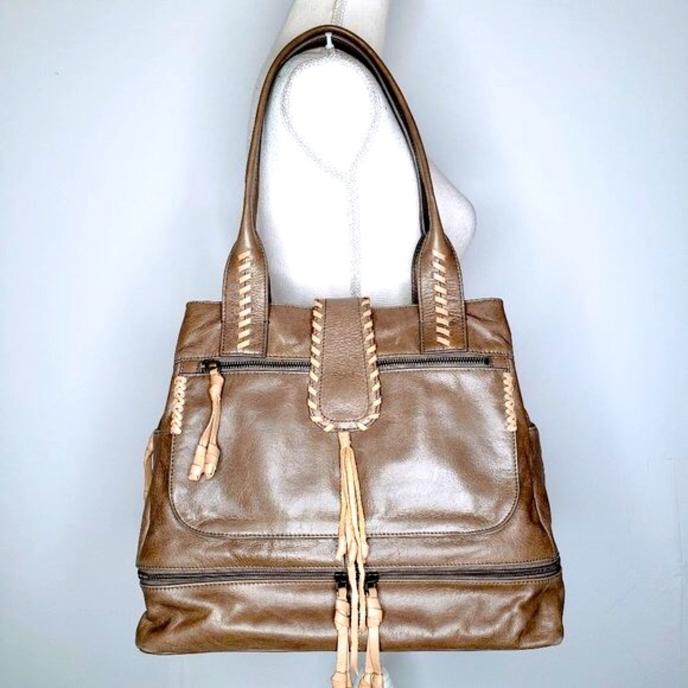 MUXO I by Camila Alves Leather Stitch Trim Purse